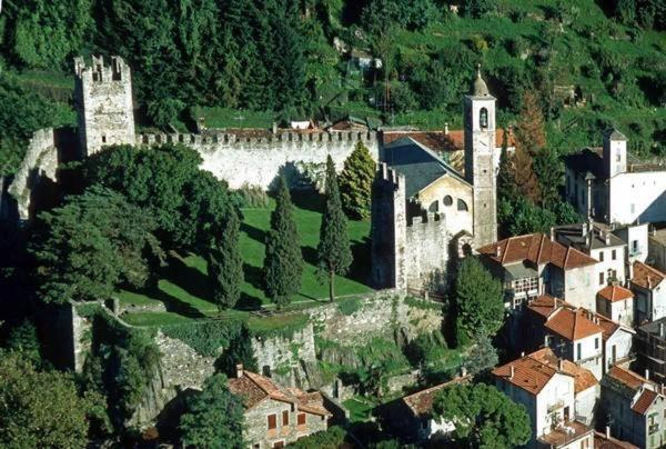 Casa Teresina - Corenno Plinio Lago Di Como Apartamento Dervio Exterior foto