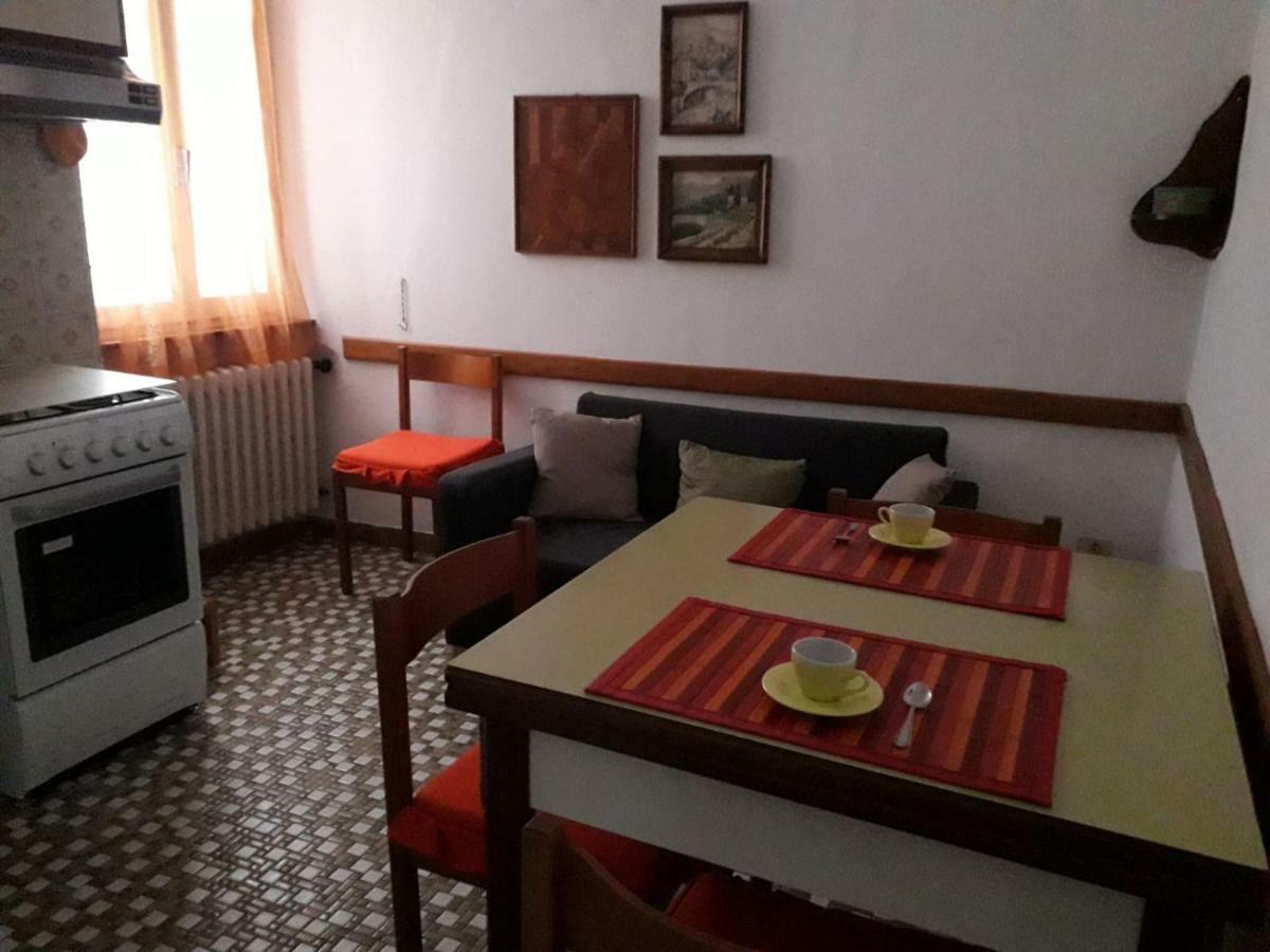 Casa Teresina - Corenno Plinio Lago Di Como Apartamento Dervio Exterior foto
